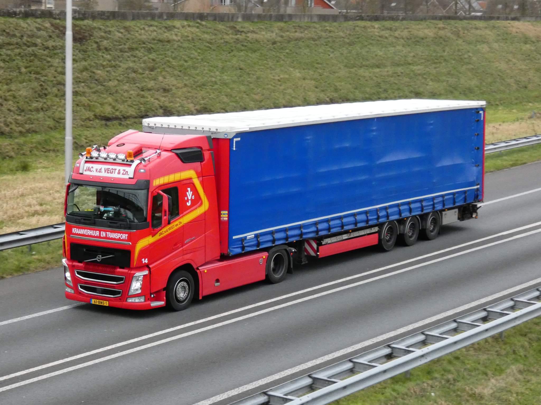 Vrachtwagen huren