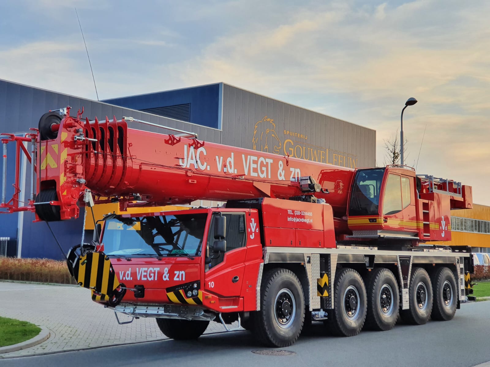Telescoop kraan 150 ton