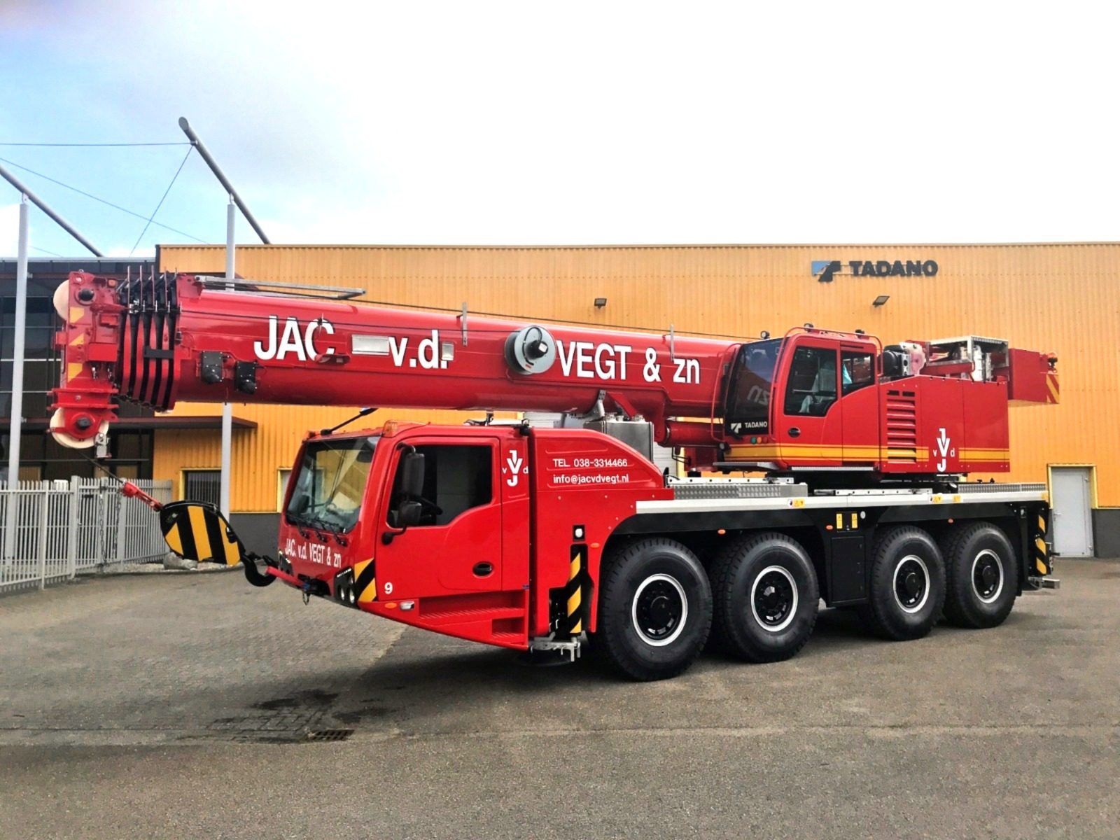 Telescoop kraan 100 ton